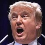 Donald Trump, hablando con gesto airado.